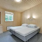 4 Bedroom Stunning In *