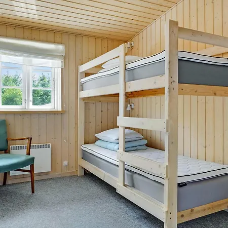 4 Bedroom Stunning In *