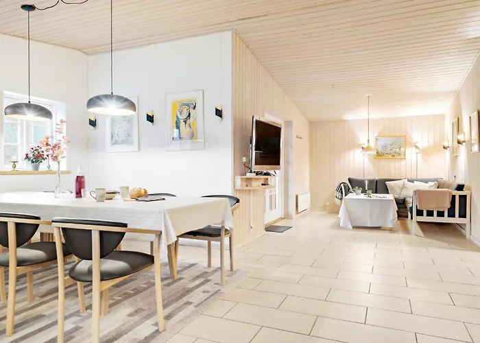 4 Bedroom Stunning In