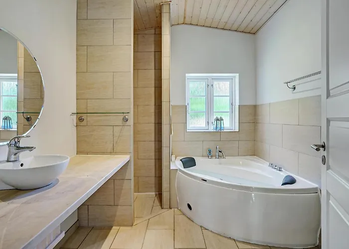 Vakantiehuis 4 Bedroom Stunning In *